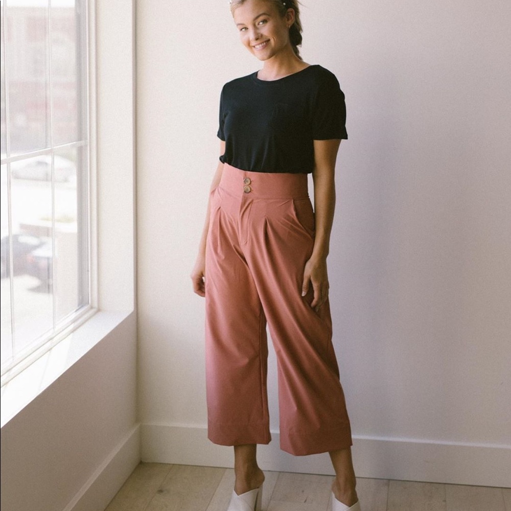 Albion Fit Rouge Audrey Capris